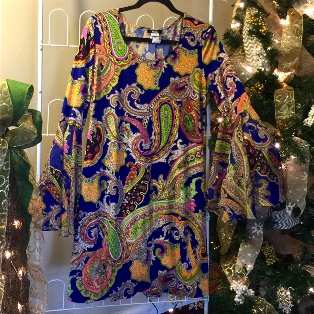 GORGEOUS BOUTIQUE DRESS -SOFT SILKY FEEL!
